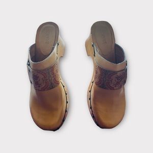 Esprit Leather Clogs Size 9.5 Like New